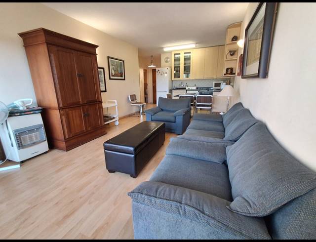 2 BEDROOM TOWNHOUSE FOR SALE IN PEACEHAVEN